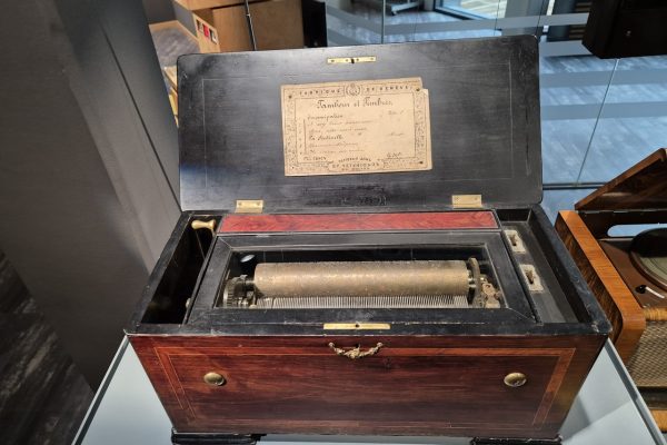 galerija_2024_galds_05